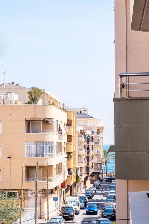 New 2020 Residencial Aqua Beach -Apartment Torrevieja Center Dış mekan fotoğraf