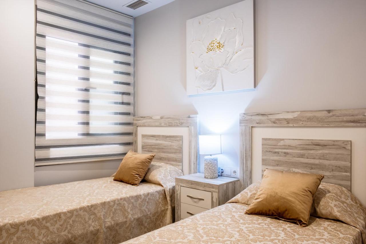 New 2020 Residencial Aqua Beach -Apartment Torrevieja Center Dış mekan fotoğraf